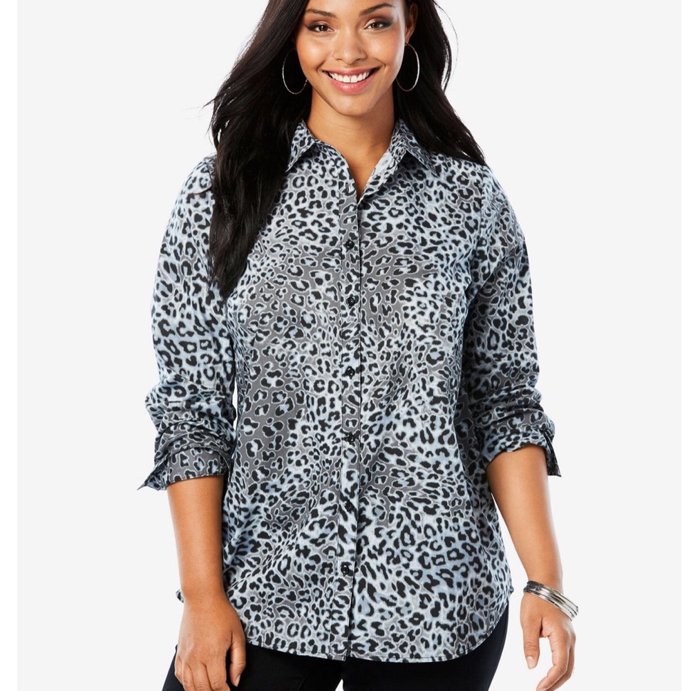 💥🌺NWT🌺💥 Black Animal Print Shirt